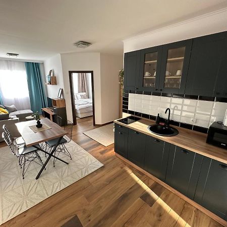 Sky Lux Apartmani Surčin Dış mekan fotoğraf